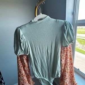 Puff sleeve body suit